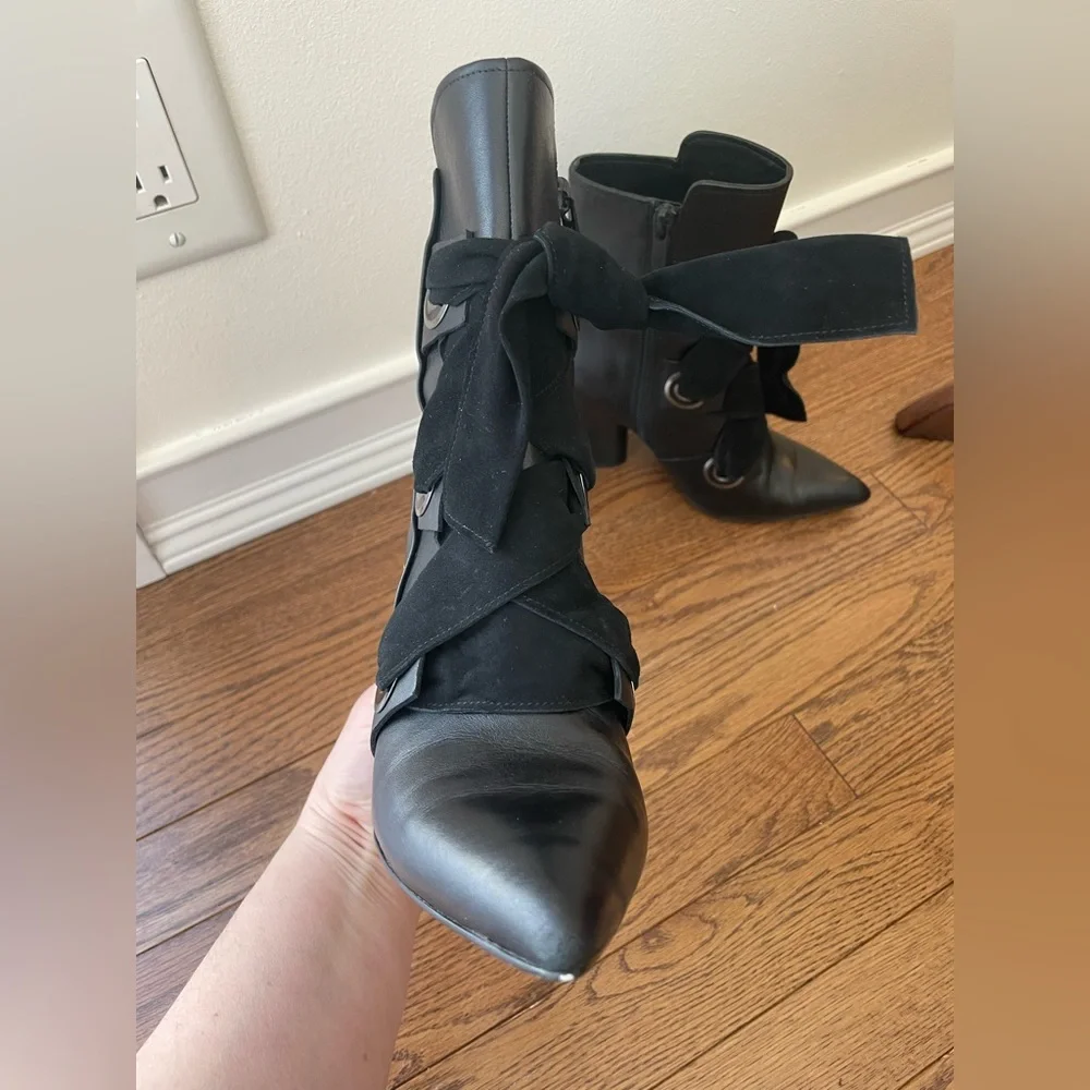 Donald J Pliner Witchy Whimsygoth Wednesday Addams Pointed Toe Victorian Boots